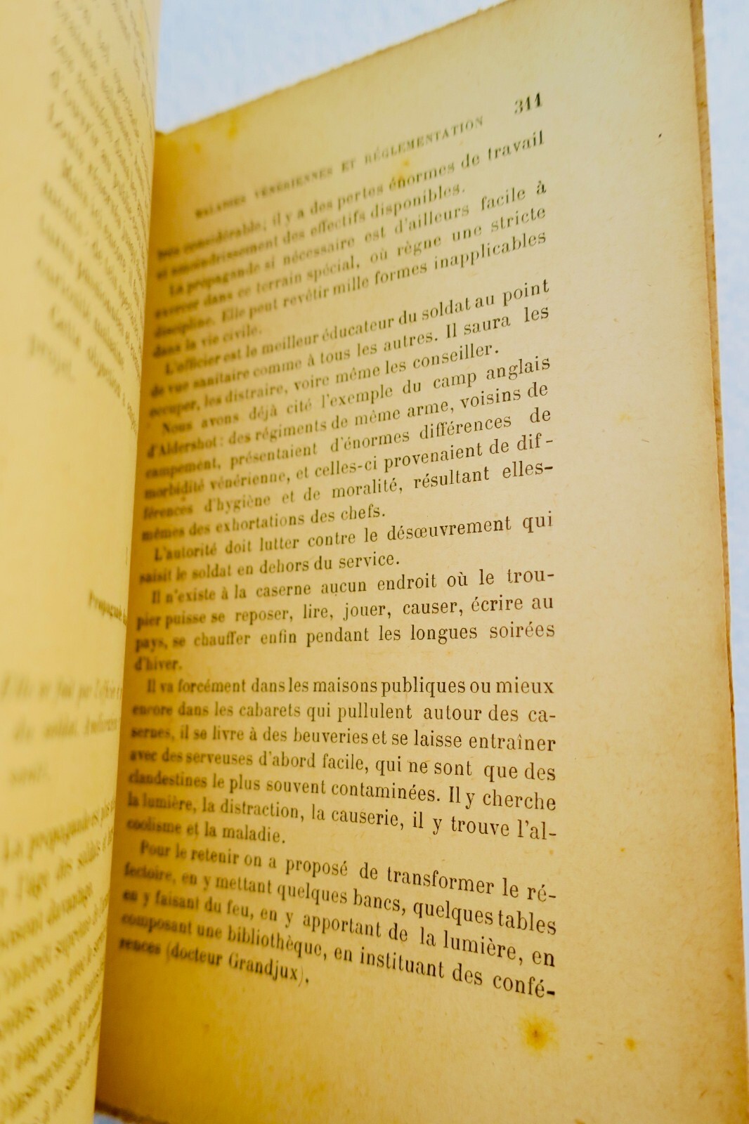 Prostitution évolution de la prostitution - La Librairie Antique