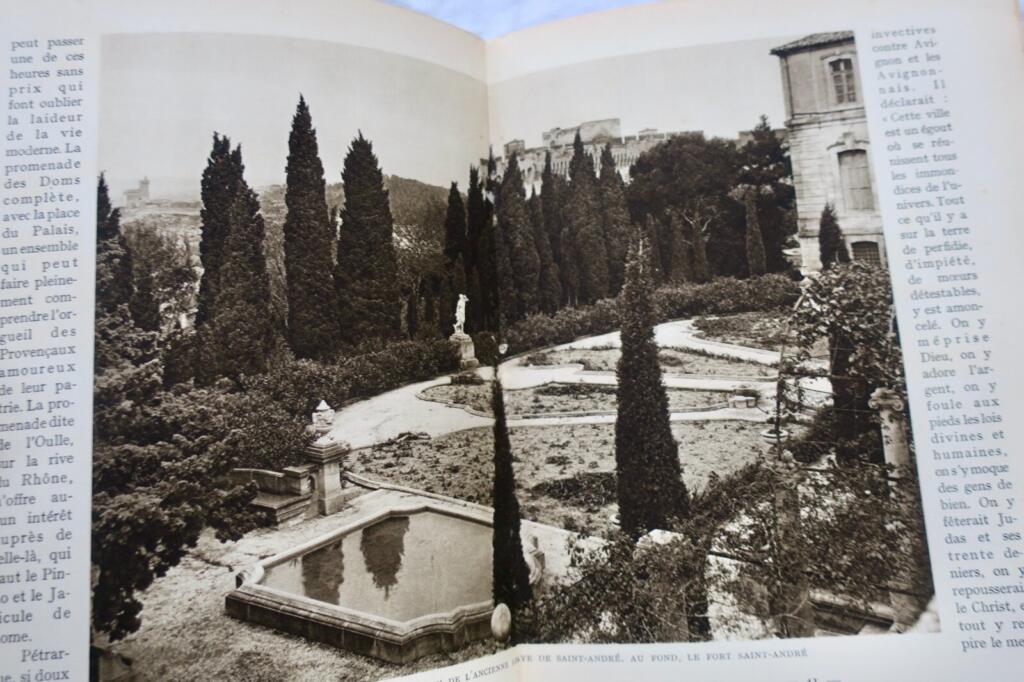 Illustrated Regional Journey Through Provence