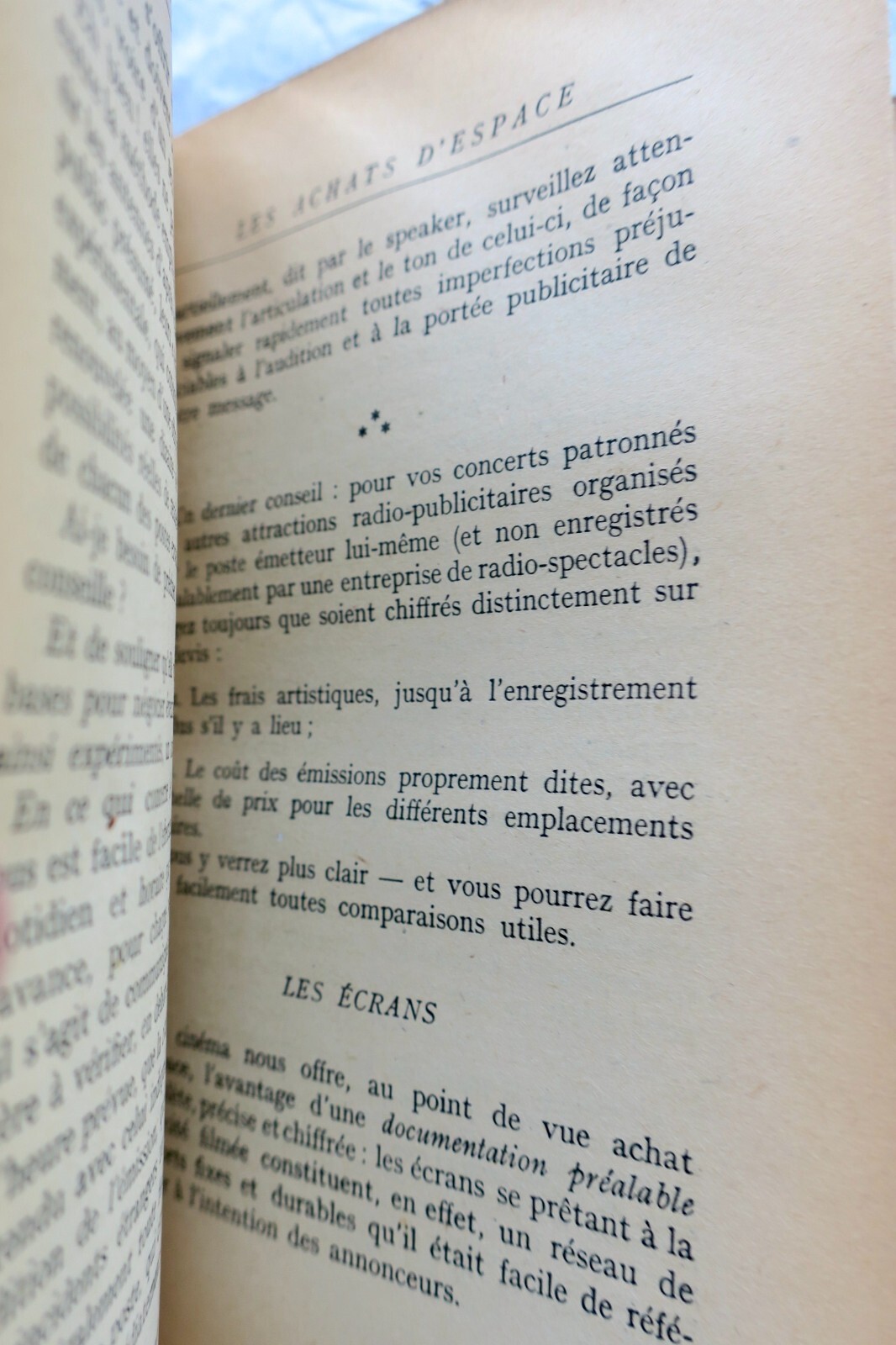 Einblicke in Werbekampagnen<span class="lla-card-orig-wrap"><span class="lla-card-orig">❦ publicité campagne de publicité conseils et réflexions à l’usage des annonceurs</span></span> - La Librairie Antique