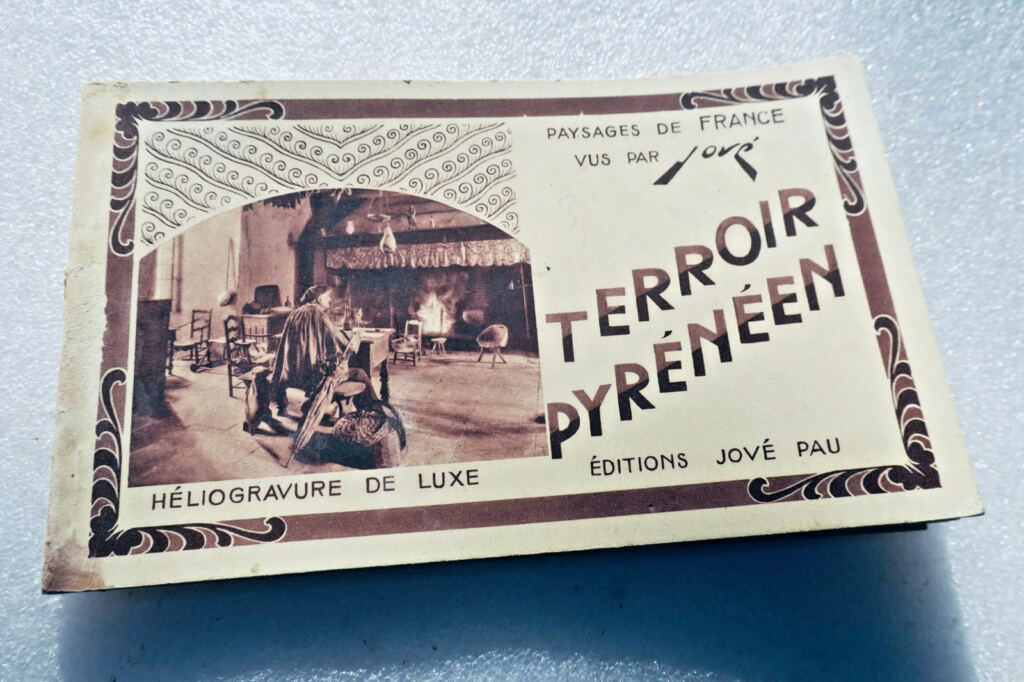 Zehn Ansichten der Pyrenäen