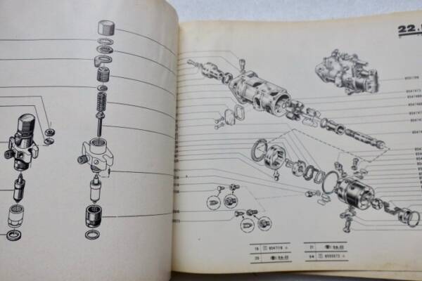 Ersatzteilkatalog Renault Motokultur R 7055 P.R. 725