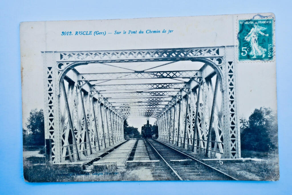 Historische Eisenbahnbrücke aus 1914