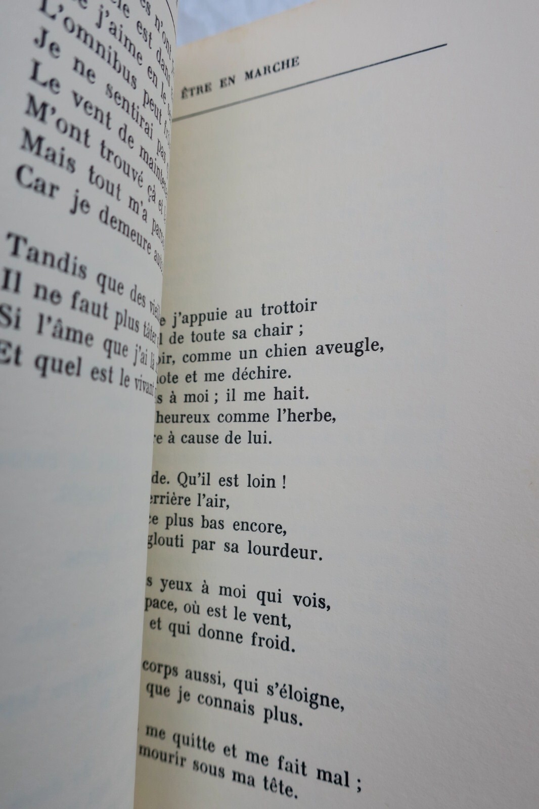 進む存在。家々；献辞付き詩集<span class="lla-card-orig-wrap"><span class="lla-card-orig">❦ ROMAINS Jules Un être en marche. Maisons; poésie + dédicace</span></span> - La Librairie Antique