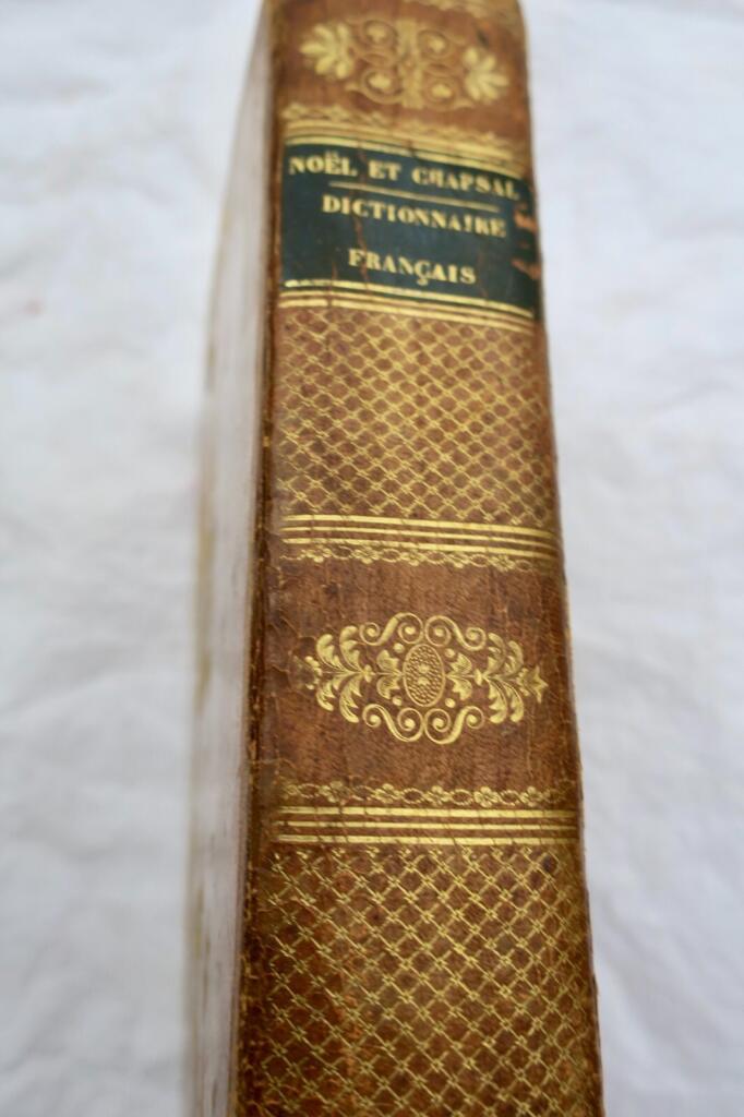 Comprehensive French Language Dictionary