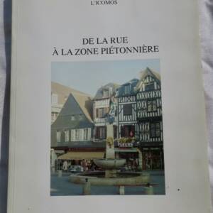 Rue de la rue à la zone piétonnière