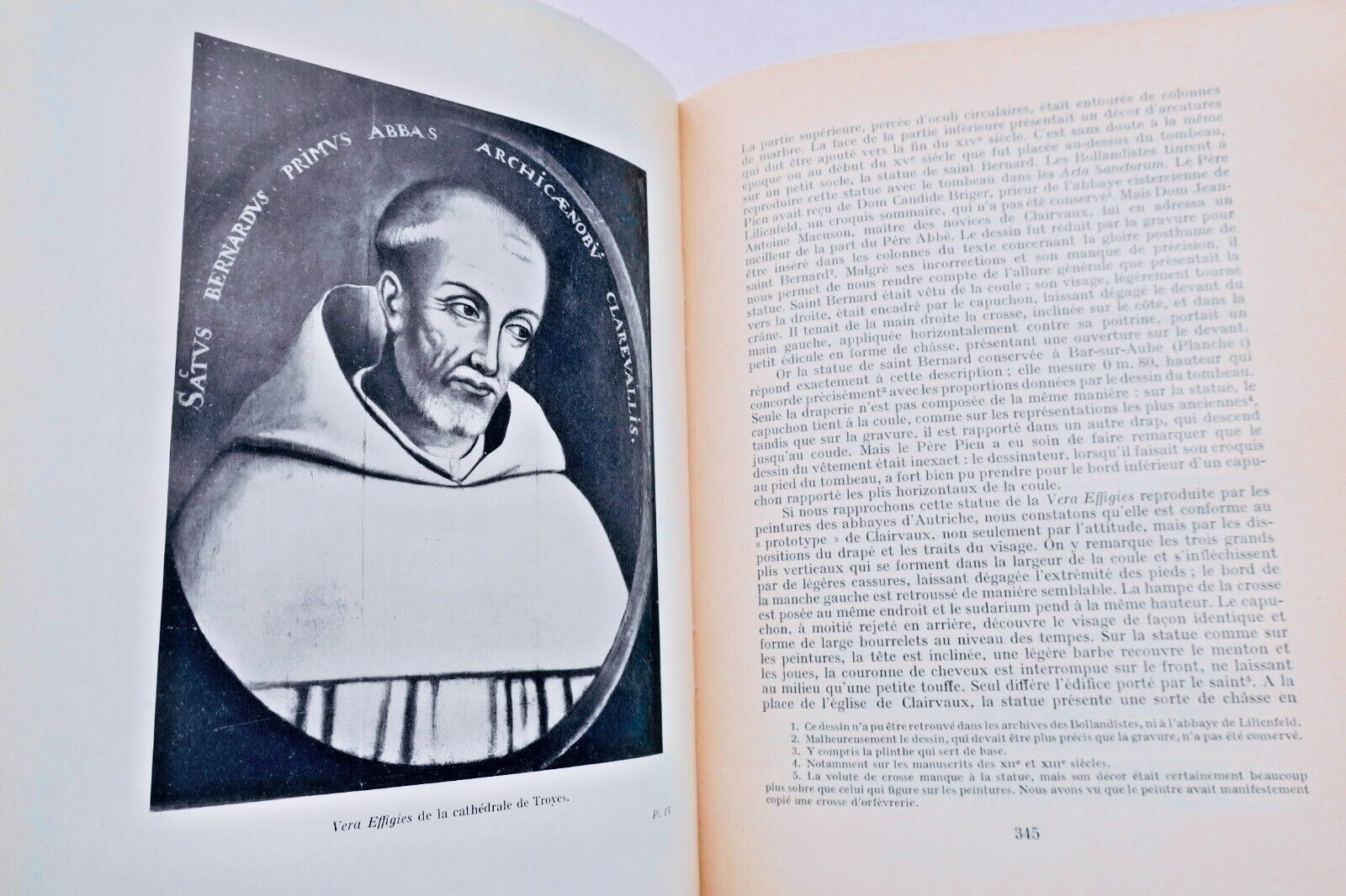 聖伯爾納鐸紀念大會:1953年勃艮第學會論文集 – Image 8