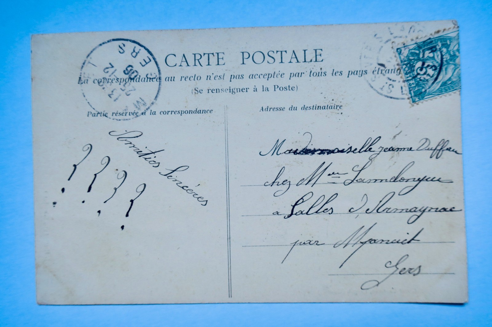 Saint-Sever sur Adour Place des Platanes 32 - La Librairie Antique