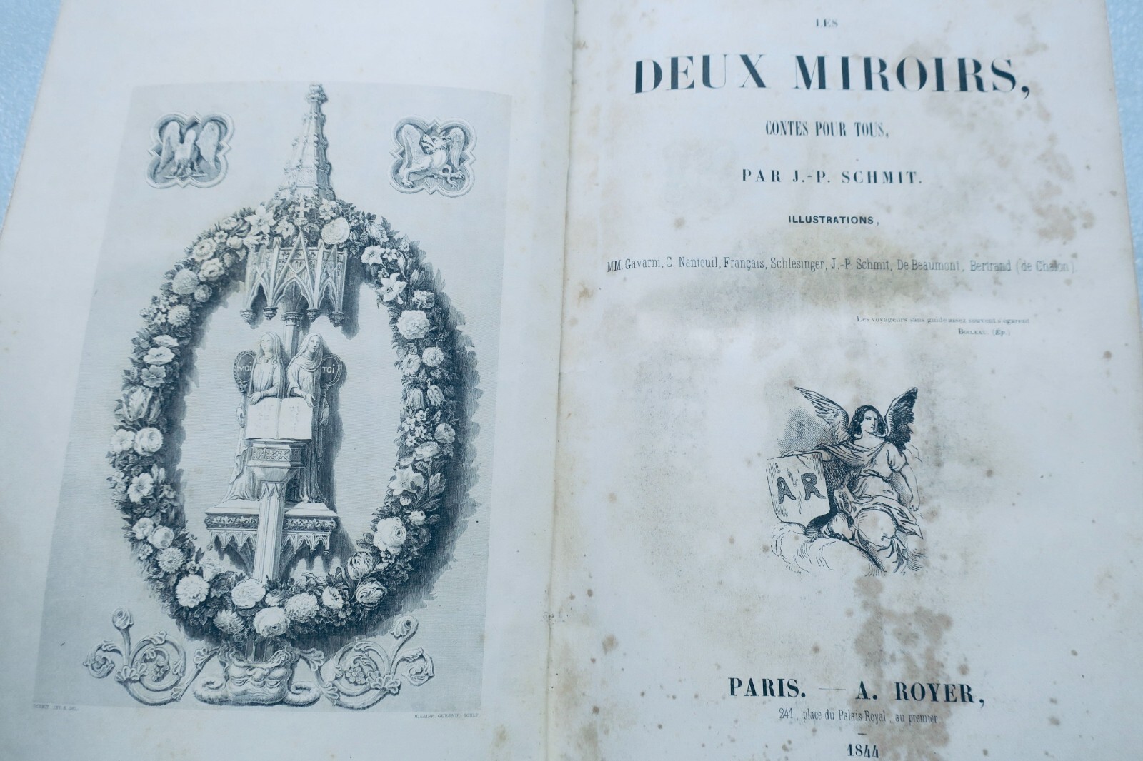 由GAVARNI和NANTEUIL撰写的故事<span class="lla-card-orig-wrap"><span class="lla-card-orig">❦ SCHMIT les deux miroirs GAVARNI & NANTEUIL & SCHMIT 1844</span></span> - La Librairie Antique