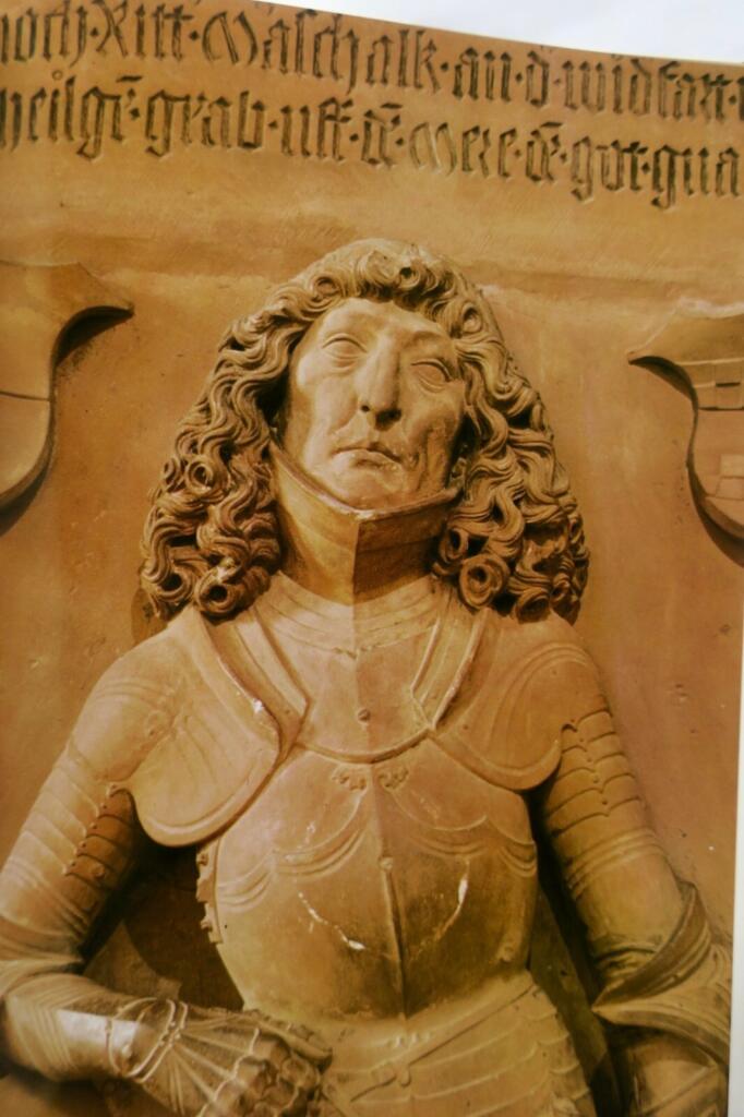 Extravagant sculptures from the West