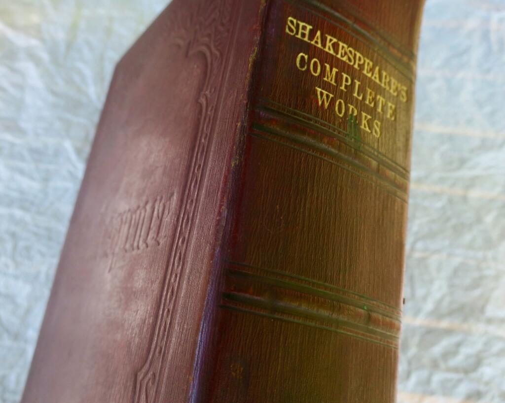 Complete Works with Glossarial Notes and Biographical Commentary