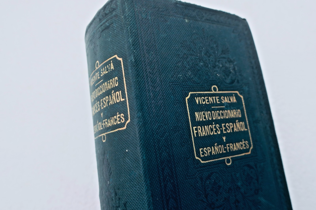 Bilingual French-Spanish Dictionary