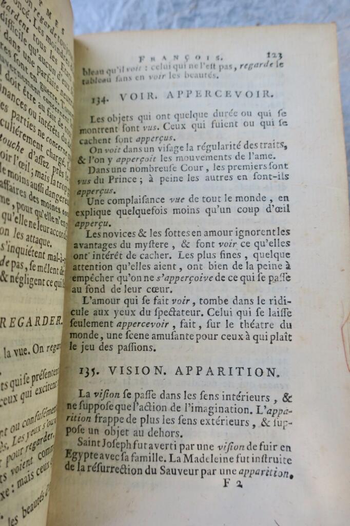 Synonymes françois, leurs différentes significations, et ..1789