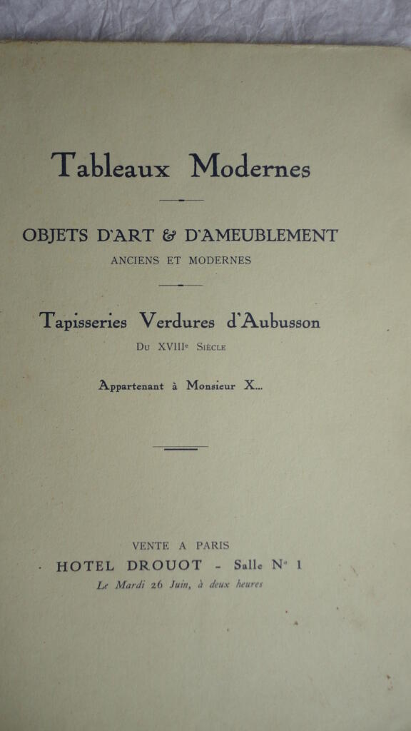 Modern art and decorative elements auction