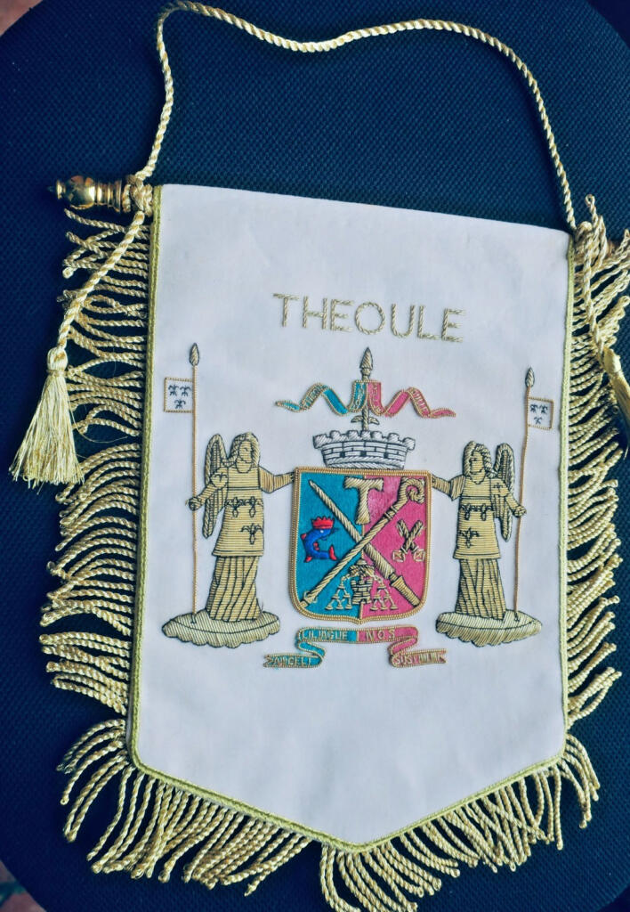 Kirchliches Seidenbanner