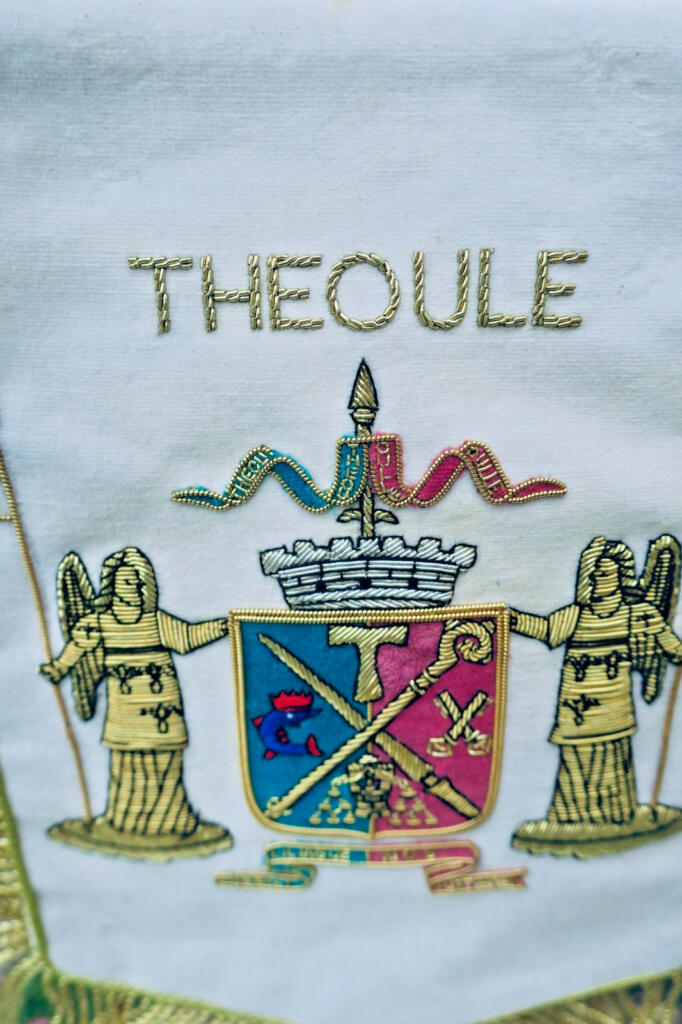 Kirchliches Seidenbanner