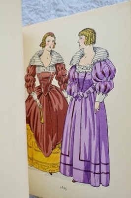 Women's Fashion Evolution 1490-1645