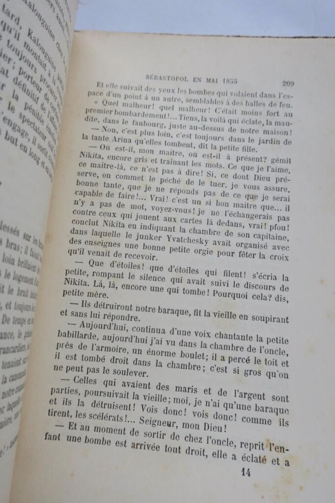 TOLSTOÏ. Comte Léon. Les cosaques. Souvenirs de Sébastopol. 1886