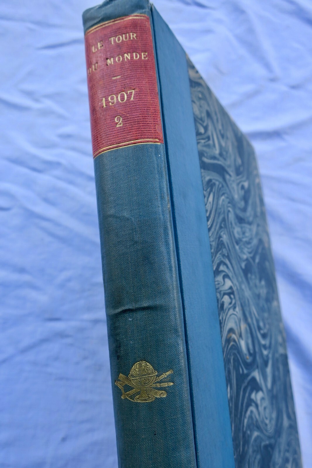 Travel journal chronicling global expeditions<span class="lla-card-orig-wrap"><span class="lla-card-orig">❦ Tour du monde. Nouveau journal des voyages 1907</span></span> - La Librairie Antique