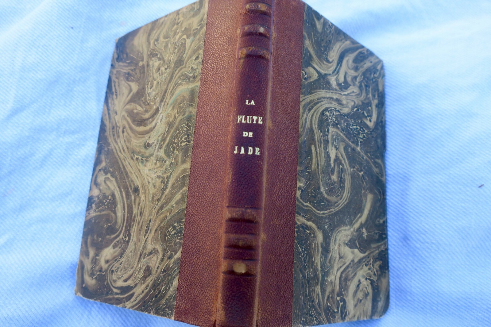 TOUSSAINT LA FLUTE DE JADE Piazza - La Librairie Antique