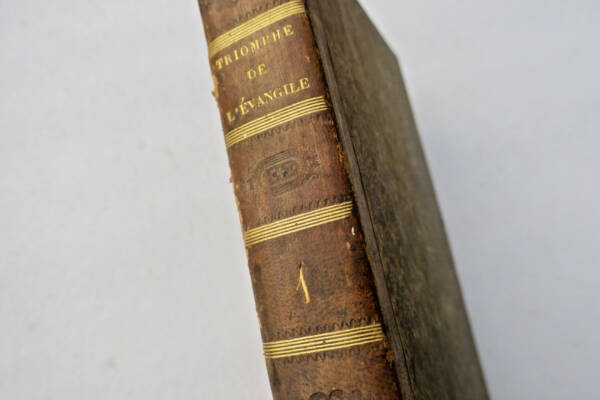Triomphe de l'Evangile ou Mémoires d'un homme, revenu des erreurs de philosophie