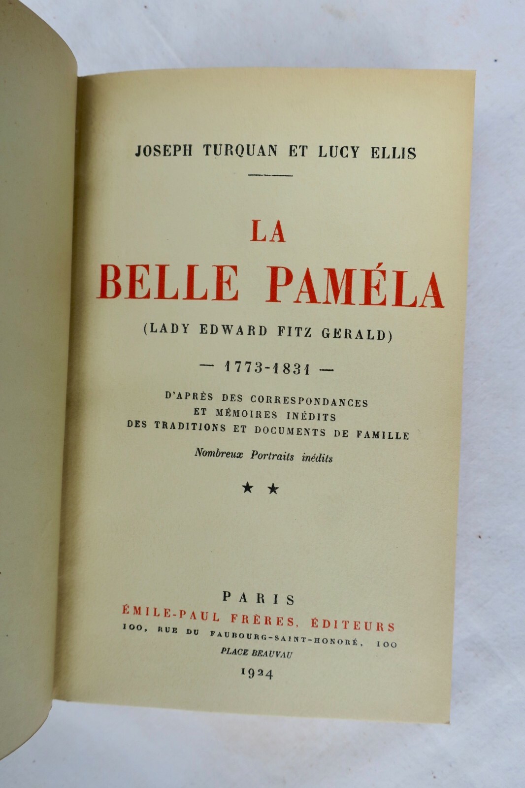 家族の文書と思い出<span class="lla-card-orig-wrap"><span class="lla-card-orig">❦ TURQUAN LA BELLE PAMELA 1773-1831 D’APRES DES CORRESPONDANCE</span></span> - La Librairie Antique