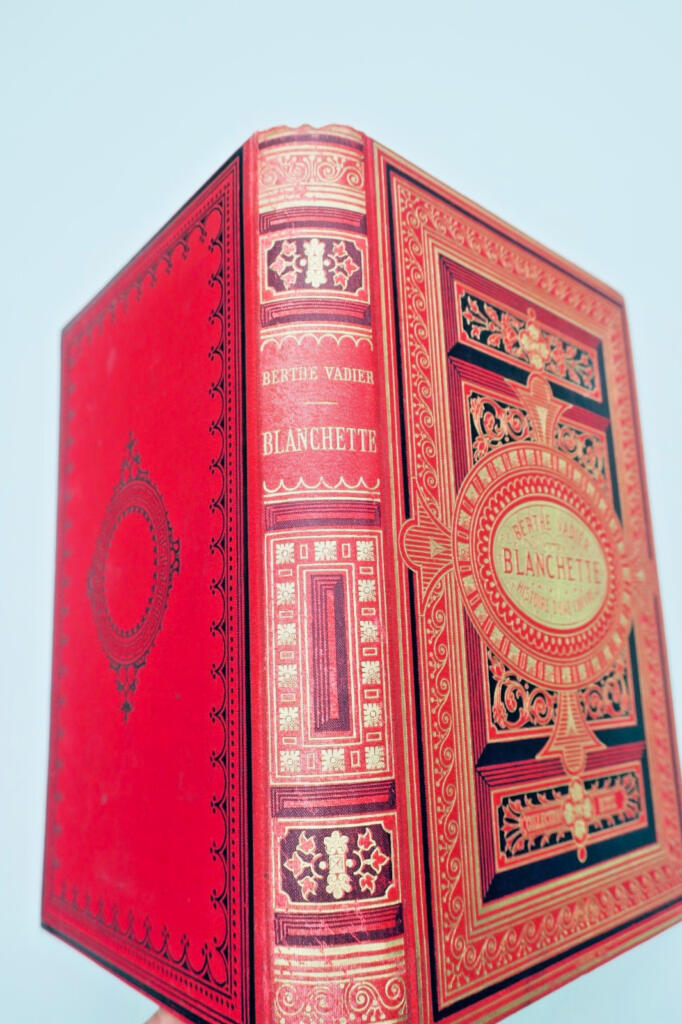 VADIER Berthe. Blanchette, histoire d’une chèvre HETZEL