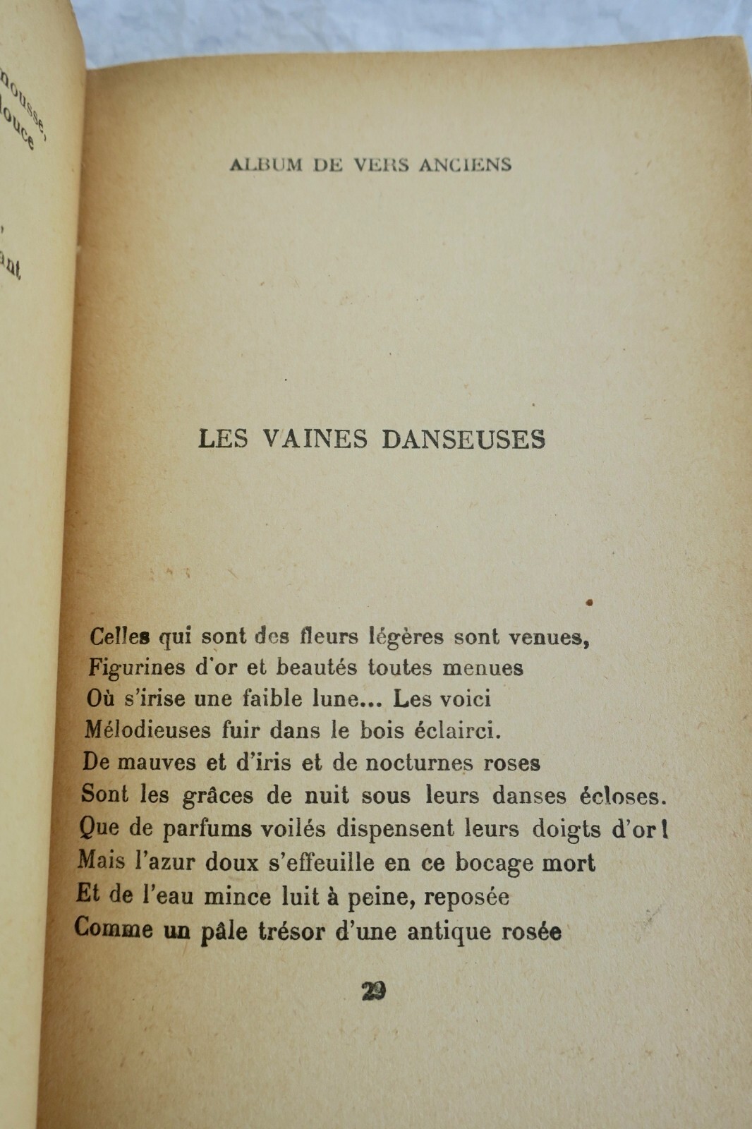 Gesammelte Gedichte<span class="lla-card-orig-wrap"><span class="lla-card-orig">❦ VALERY (Paul). Poésies (Album de vers anciens, La Jeune Parque, Charmes) 1941</span></span> - La Librairie Antique