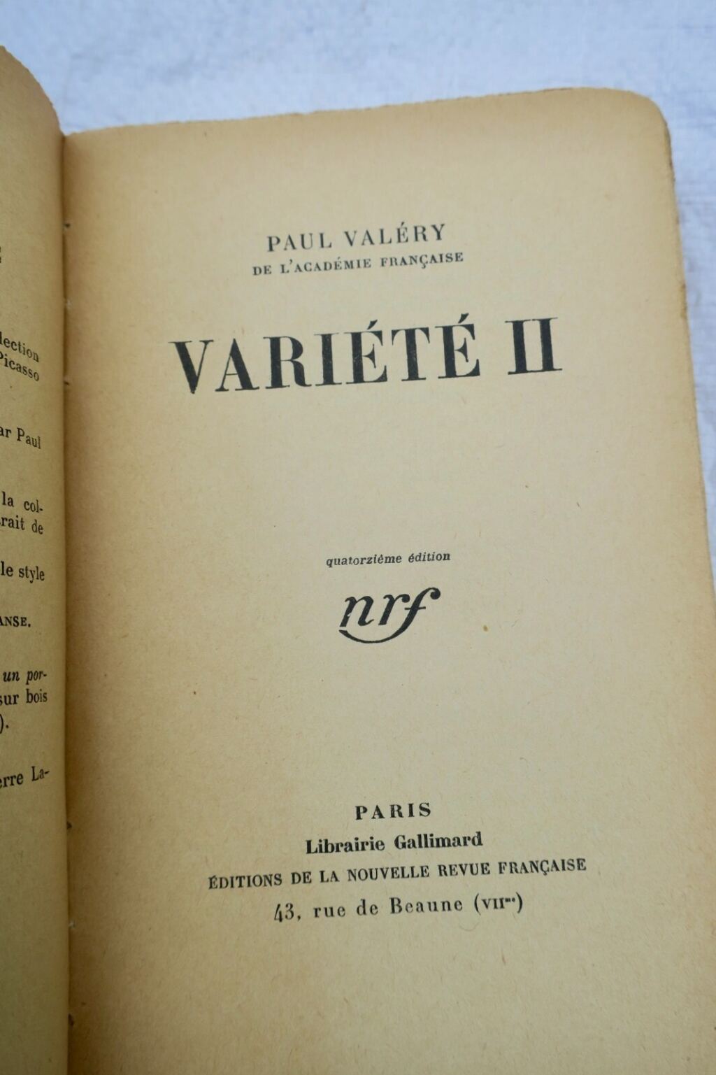 Poetic reflections and essays
