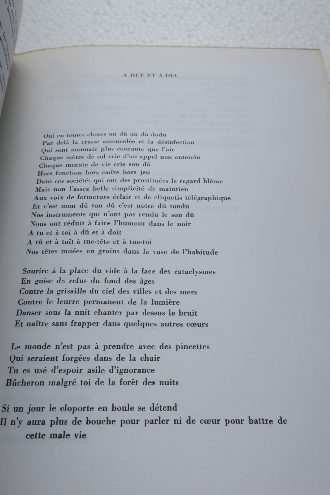 Poesie ohne Formel<span class="lla-card-orig-wrap"><span class="lla-card-orig">❦ Valorbe Magirisse Terrain vague</span></span> - La Librairie Antique