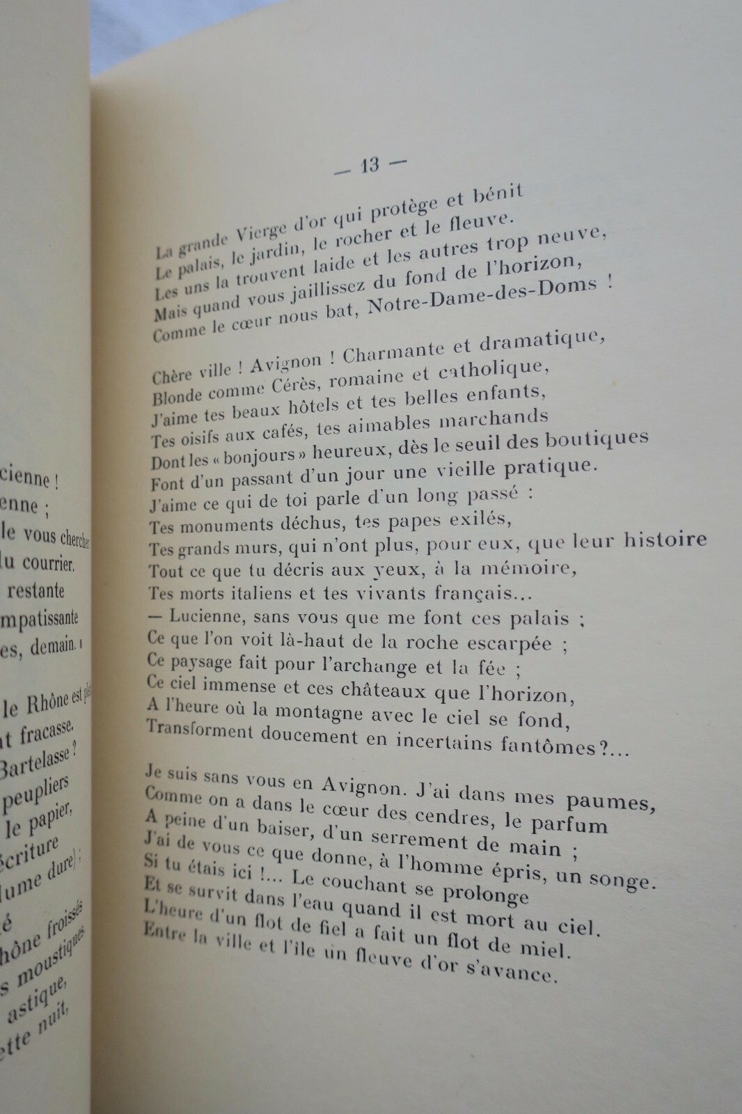 关于露西安与普罗旺斯的诗<span class="lla-card-orig-wrap"><span class="lla-card-orig">❦ VAUDOYER Lucienne et la Provence. Poème. Illustré par M. Pras-Bellaclas</span></span> - La Librairie Antique