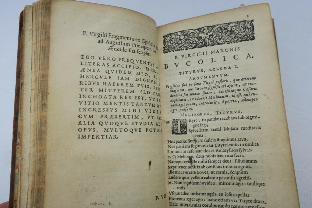 Vergil's Works with Heinsius Commentary