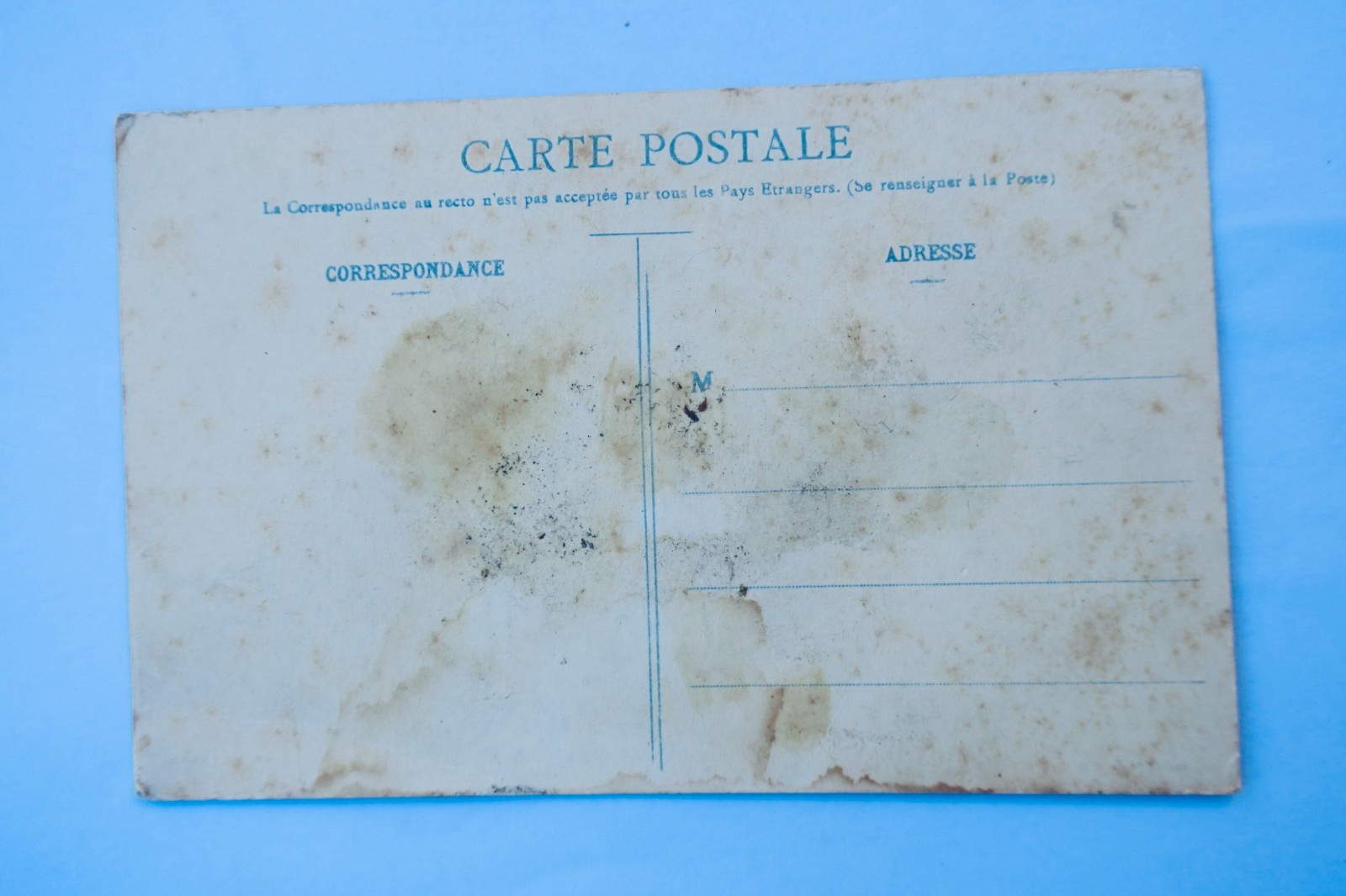 VILLENEUVE-sur-LOT 47 Le choix de la Prune avant le Marché à Chalaret - La Librairie Antique