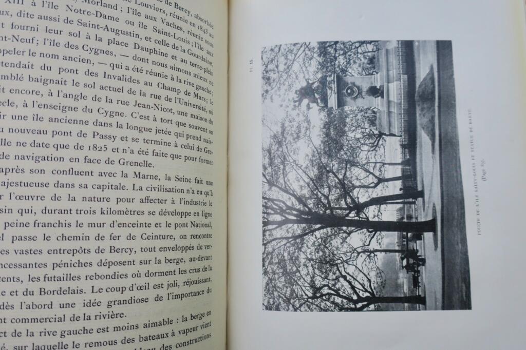 Public spaces and architectural ornaments of Paris