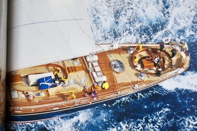 Tribute to Sailing: Illustrated Monograph