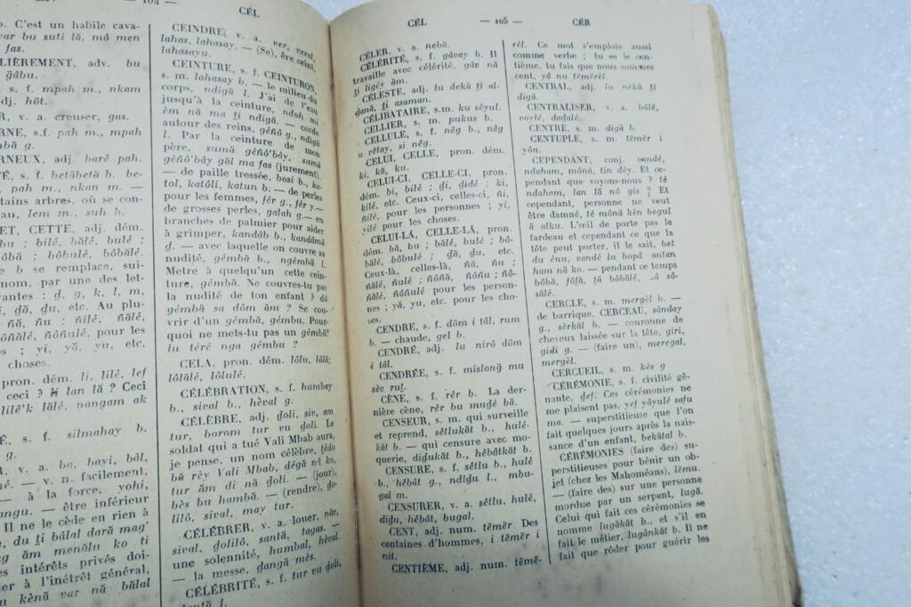 volof FRANZÖSISCH-VOLOF WÖRTERBUCH - VORAUSGEHEND EINE ZUSAMMENFASSUNG DER GRAMMATIK 1923