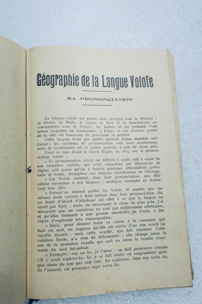 volof FRANZÖSISCH-VOLOF WÖRTERBUCH - VORAUSGEHEND EINE ZUSAMMENFASSUNG DER GRAMMATIK 1923