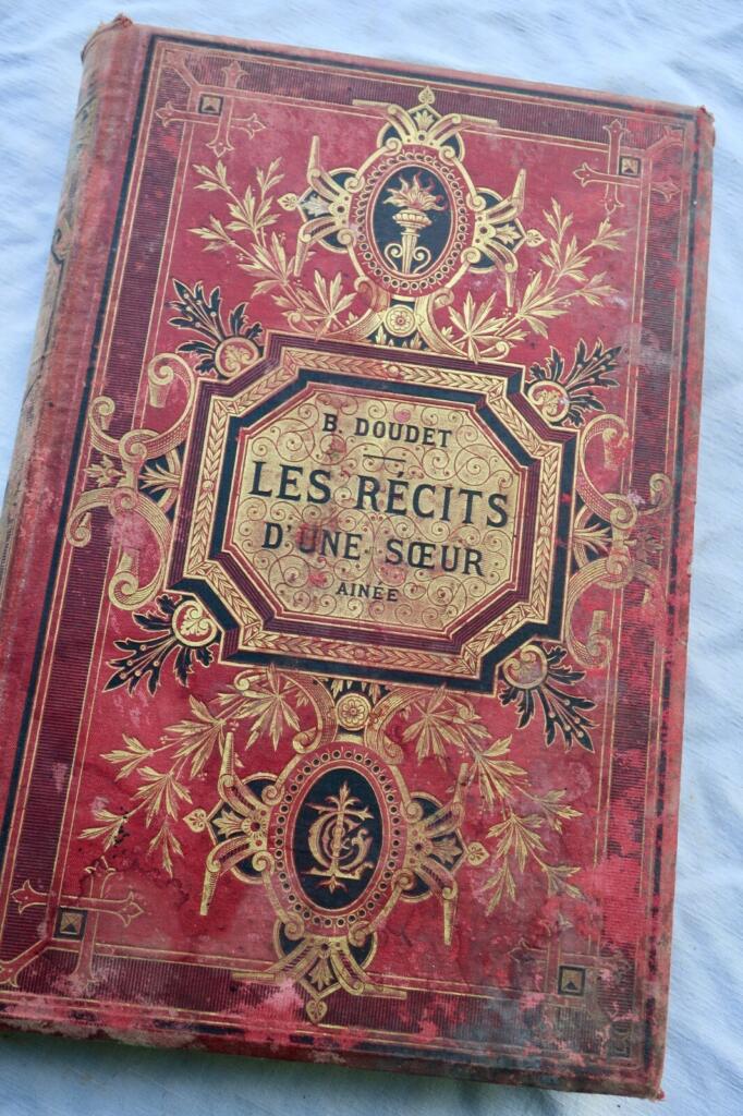 ZIER LES RÈCITS D’UNE SOEUR AINÈE