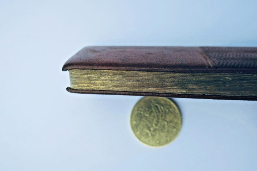 Bible The Book of the Common Prayer finger Prayer Book 28 x 90 mm