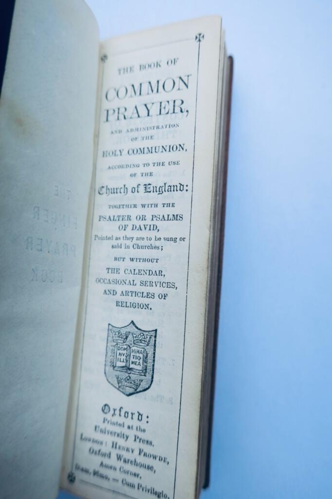 Bible The Book of the Common Prayer finger Prayer Book 28 x 90 mm