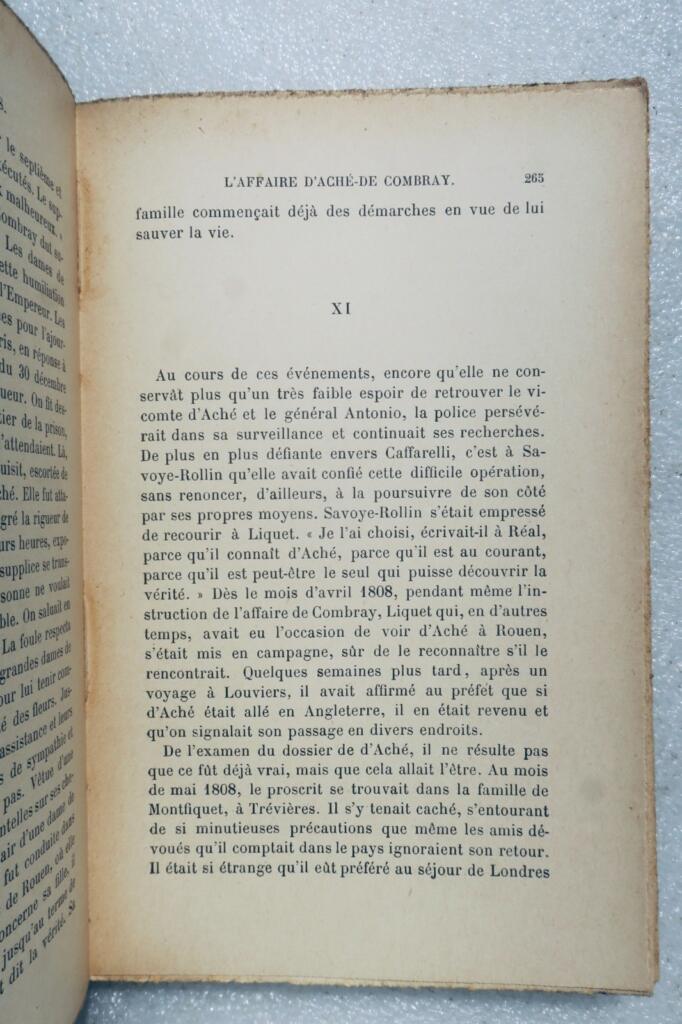La police et les chouans sous le Consulat et l'Empire
Ernest Daudet