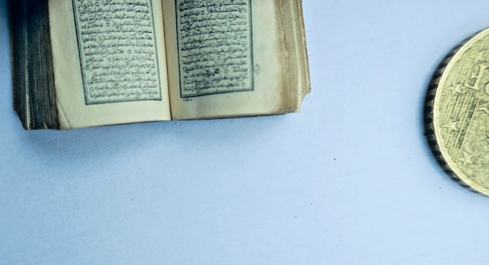 Koran, Miniaturausgabe, 21 x 15 x 9 mm, Mini-Koran