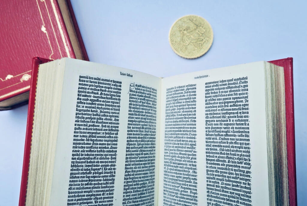 gutemberg Shuckburgh Miniaturbuch Die Gutenberg-Bibel 85 x 55 mm.