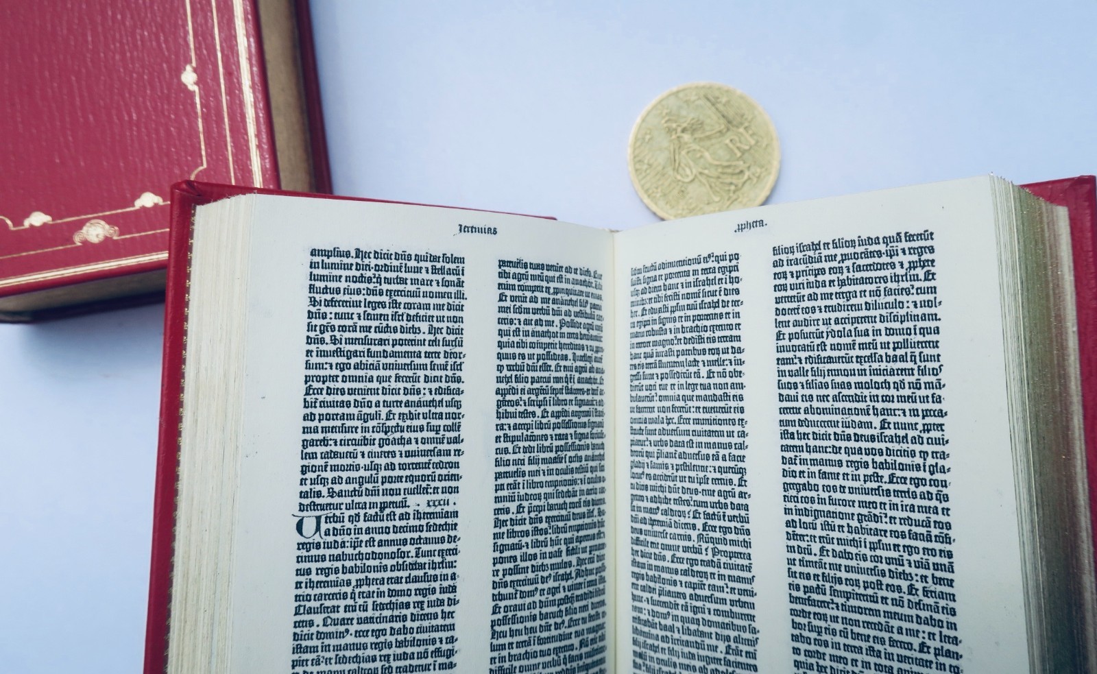 gutemberg Shuckburgh Miniaturbuch Die Gutenberg-Bibel 85 x 55 mm