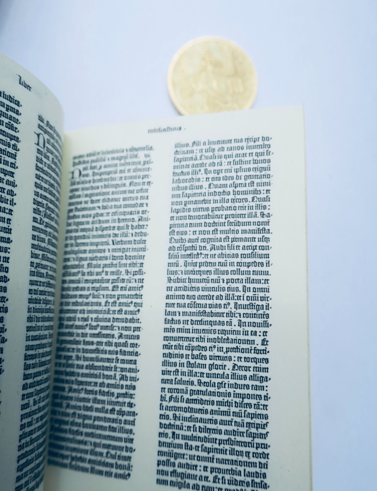 gutemberg Shuckburgh Miniaturbuch Die Gutenberg-Bibel 85 x 55 mm