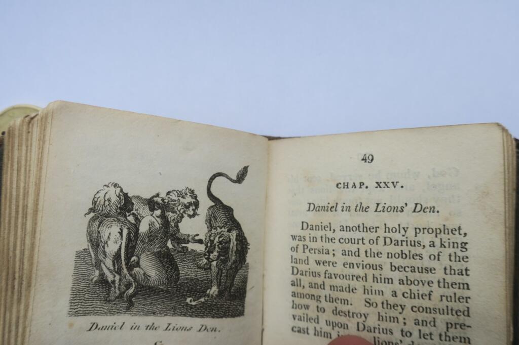 minuscule Bible Mills Short History of the Bible and New Testament 1815