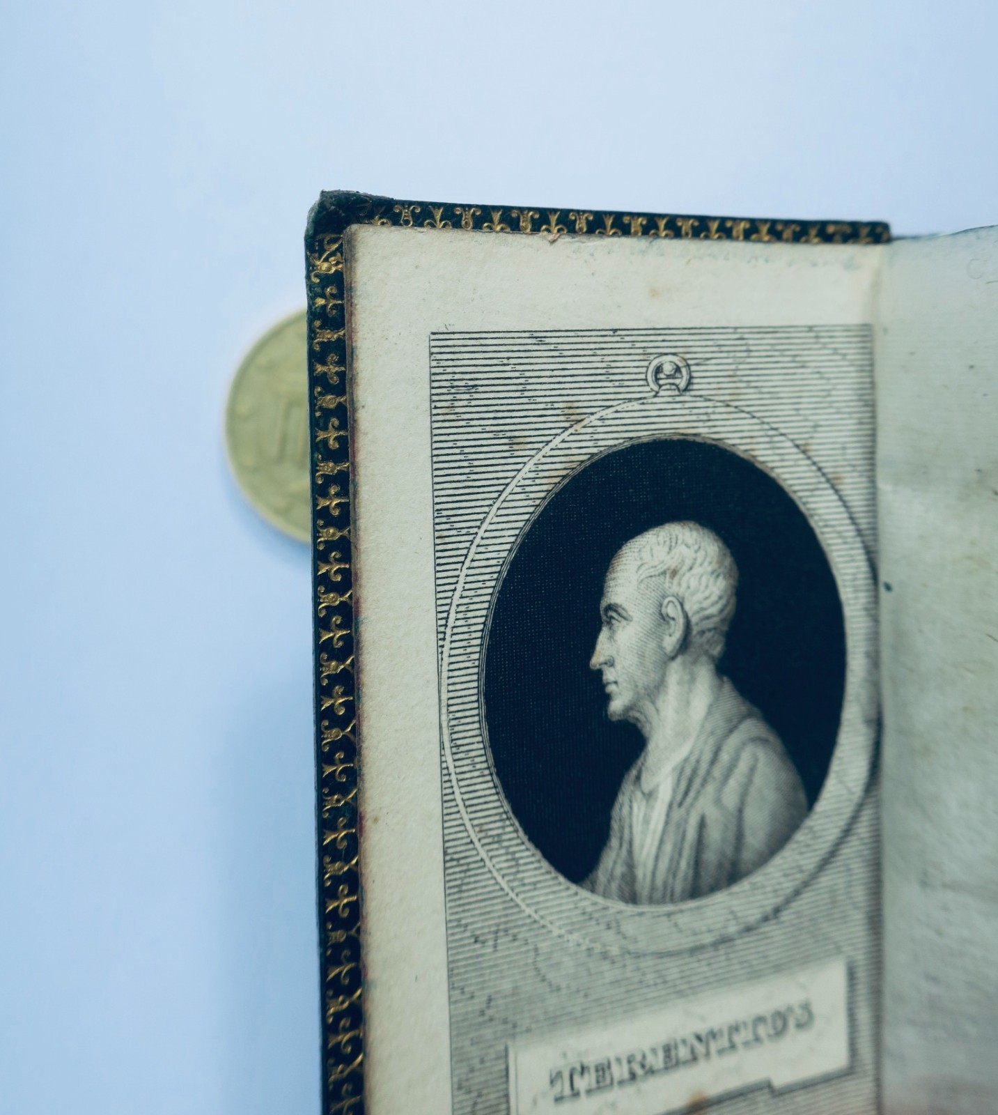 Tiny Terence 1822 52 x 84 mm