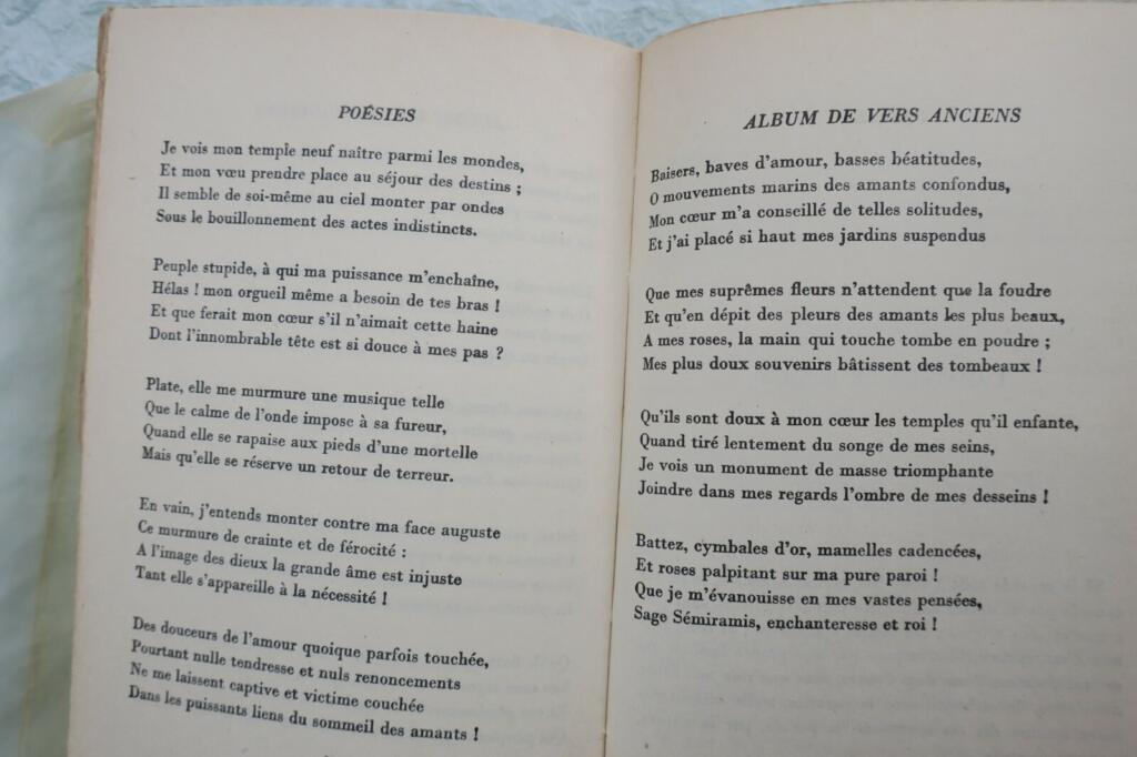 VALERY Poésies. Albums de vers anciens - La Jeune Parque - Charmes - Pièces...