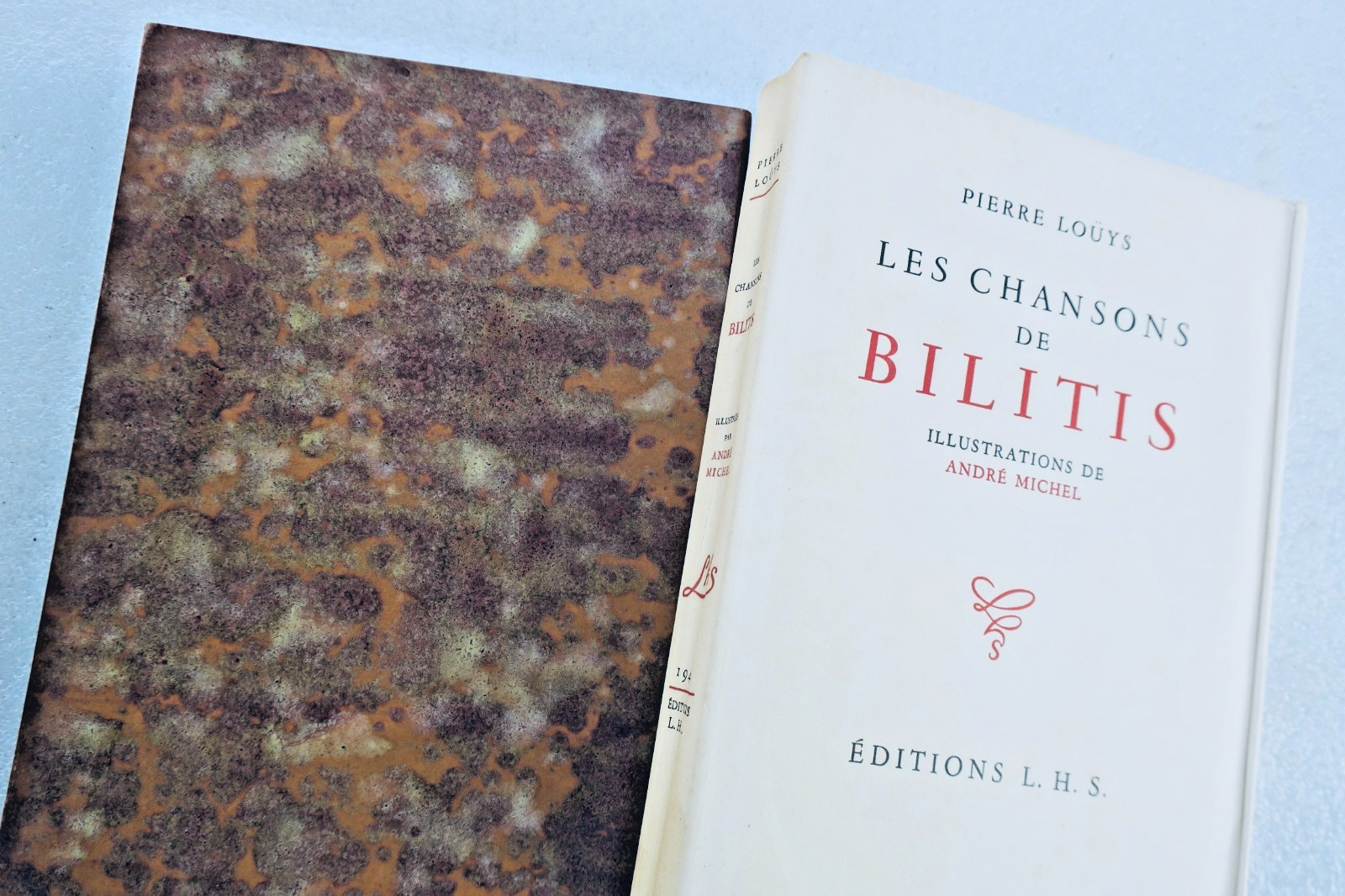 Pierre Louÿs. *Les Chansons de Bilitis*. Illustrations by André Michel. Hardcover