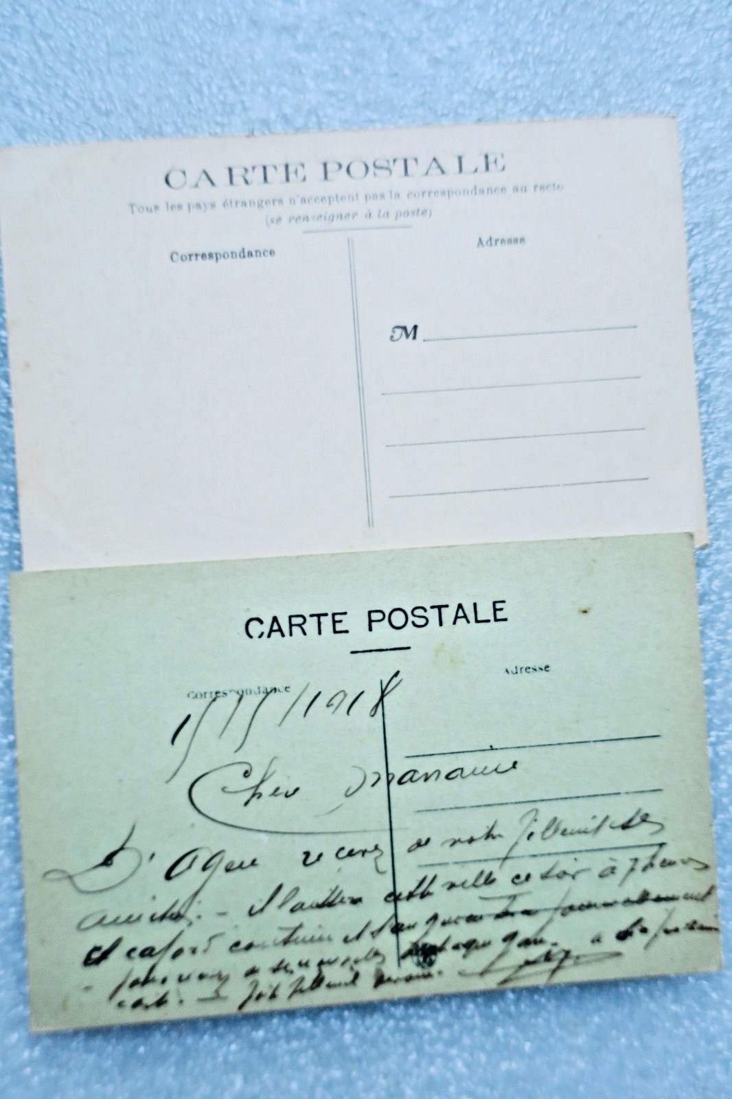 Agen le Passage La place - La Librairie Antique