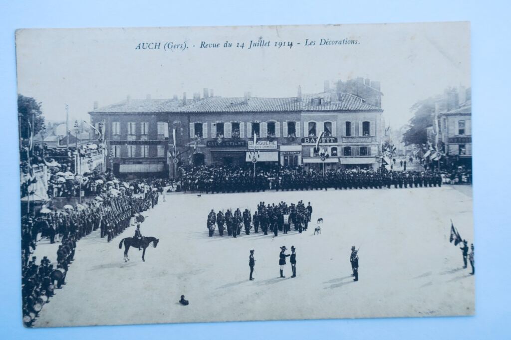欧什 欧什 1915年7月14日阅兵 勋章授予
